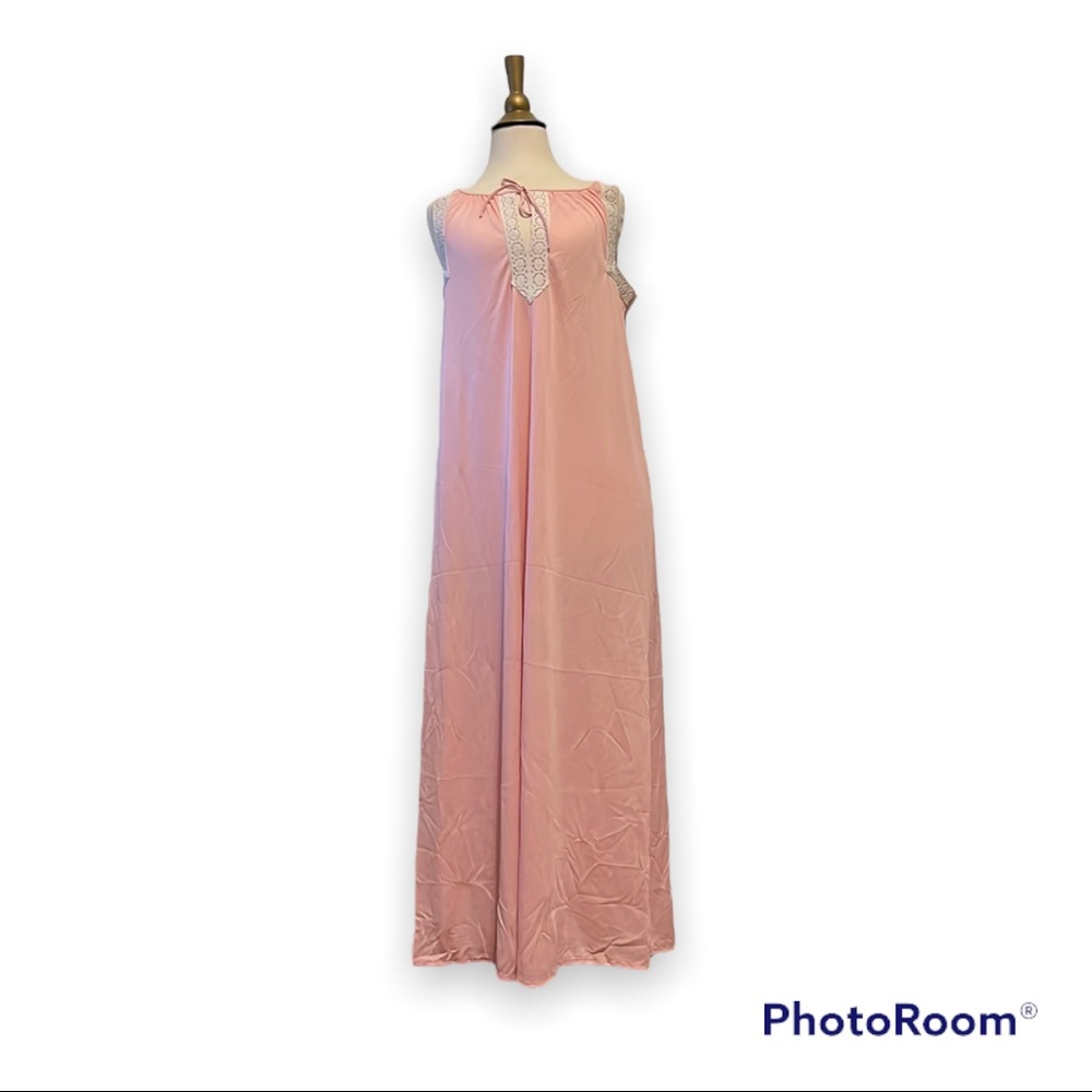 Vintage Lace Trimmed Nightgown